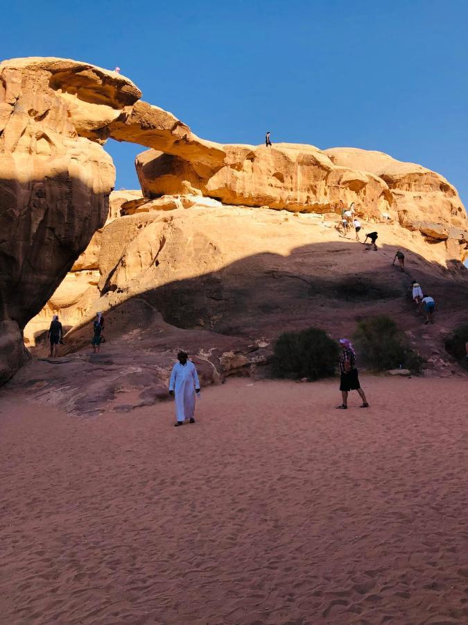 Flowers Rum Camp Wadi Rum Ngoại thất bức ảnh
