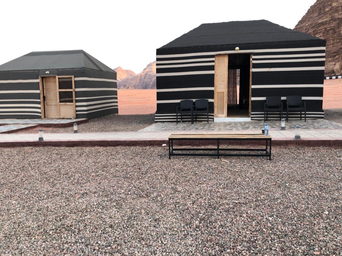Flowers Rum Camp Wadi Rum Ngoại thất bức ảnh