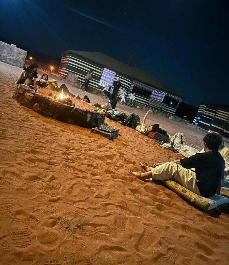 Flowers Rum Camp Wadi Rum Ngoại thất bức ảnh